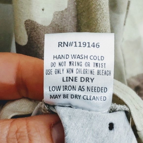 JODIFL | 3/4 Sleeve Distressed Top | M - Picture 7 of 7